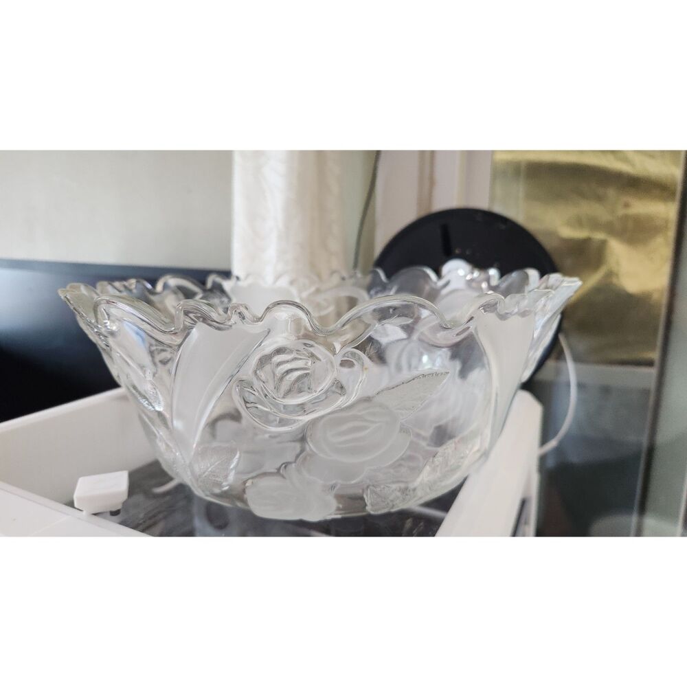 Laura Glass 11" Rose Garden Frosted Rose & Ribbon Serving / Fruit Bow